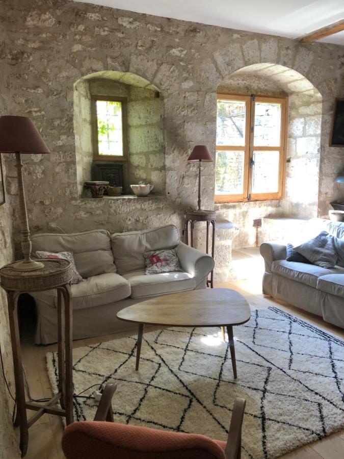 Villa Le Clos De Melanie à Flavigny-sur-Ozerain Extérieur photo